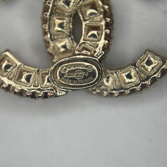 Chanel Gold-Tone Crystal CC Logo Stud Earrings Jewelry Made In France - Picture 5 of 5